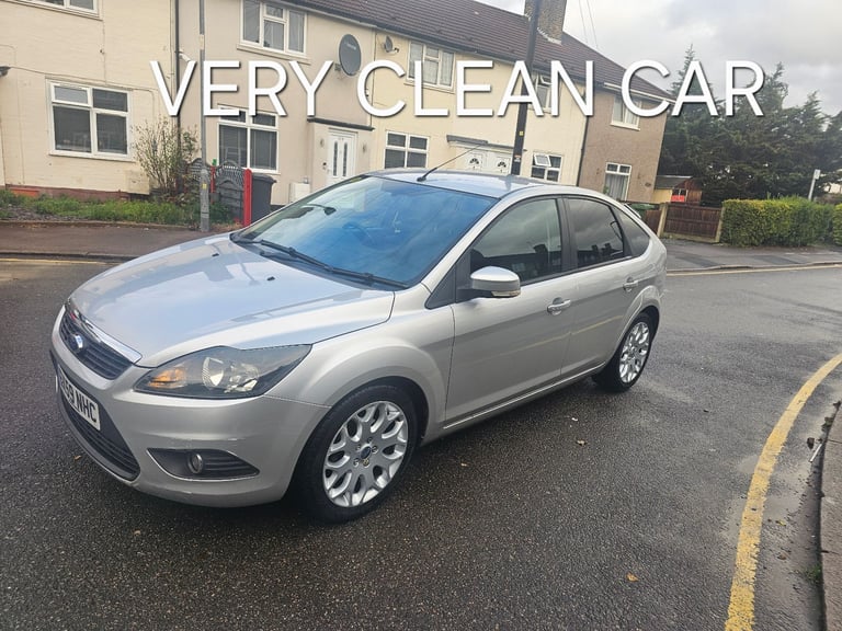 focus 1.6 zetec F.S.H NEW CLUTCH NEW CAMBELT LONG MOT JUNE 2026 DRIVES AN LOOKS PERFECT 