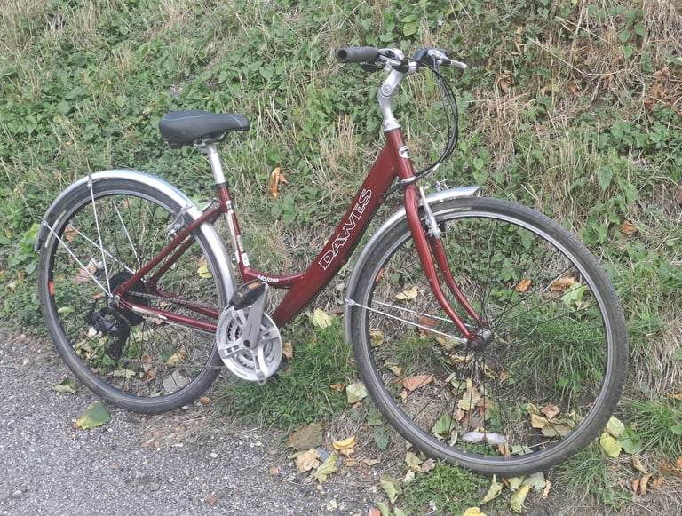 Ladies Dawes hybrid aluminium frame townbike 