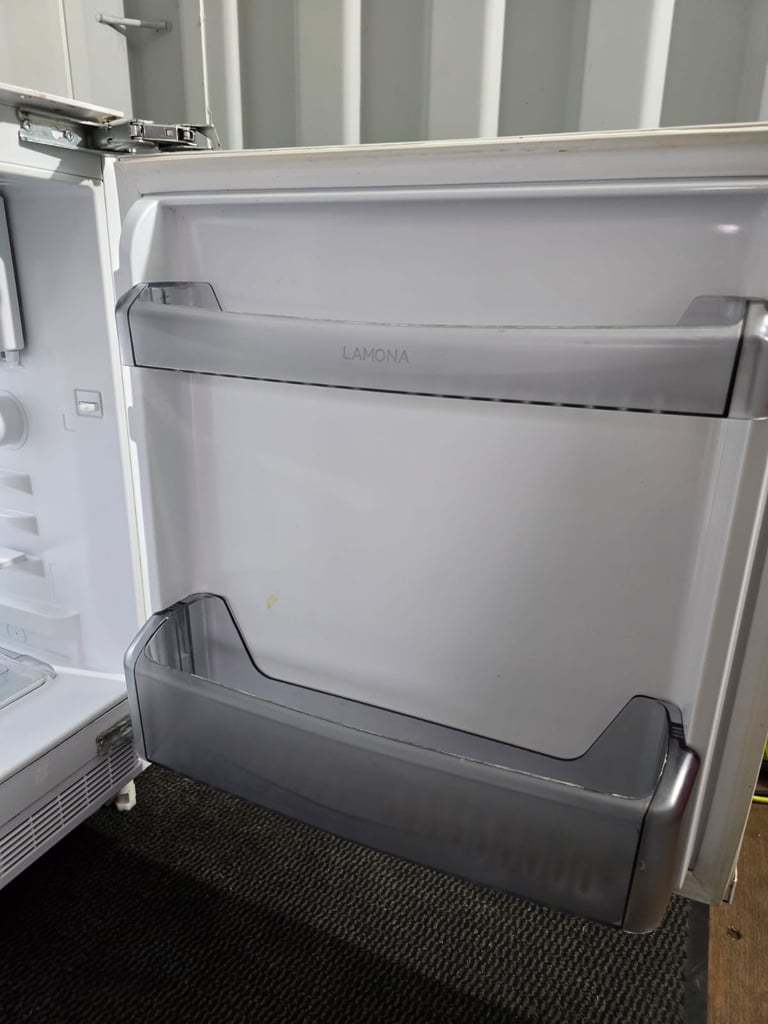 Free Delivery - Integrated Undercounter Fridge/Freezer (£80)