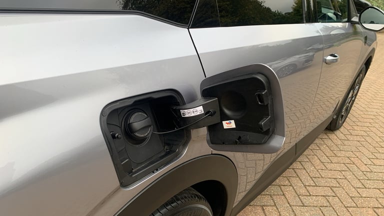 2024 Peugeot 3008 1.2 MHEV GT SUV 5dr Petrol Hybrid e-DSC Euro 6 (s/s) (136 ps) SUV Hybrid Automatic