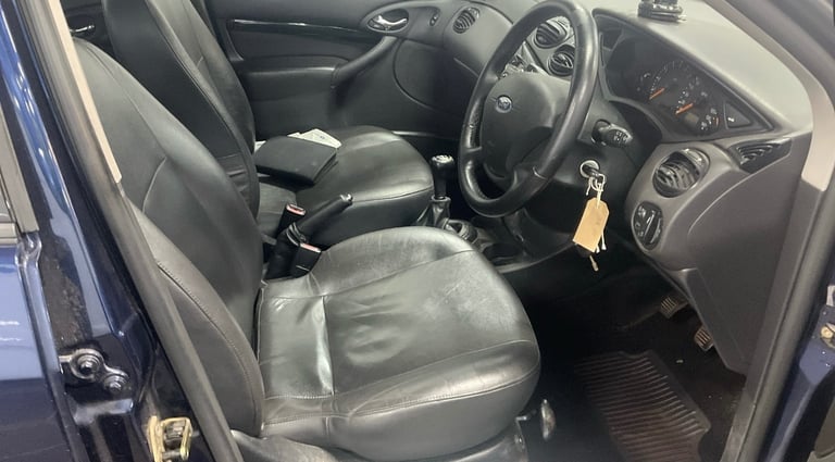 2004 Ford Focus 1.6 Ghia 5dr HATCHBACK Petrol Manual