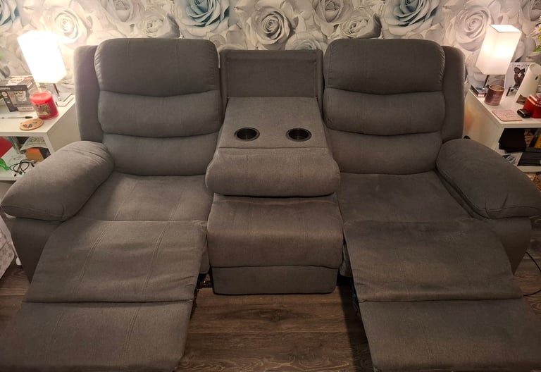3 seater recliner 