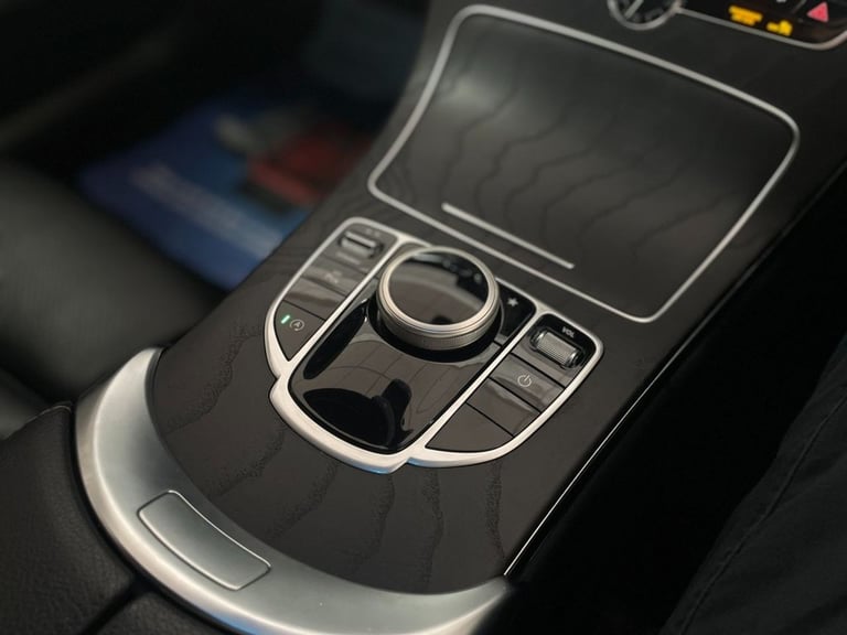 2018 Mercedes-Benz C Class 2.1 C220d AMG Line (Premium) Saloon 4dr Diesel G-Tronic+ Euro 6 (s/s) ...