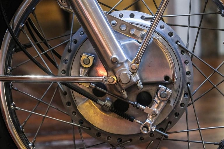 Suzuki GT750 "Kettle" Fully Restored Example