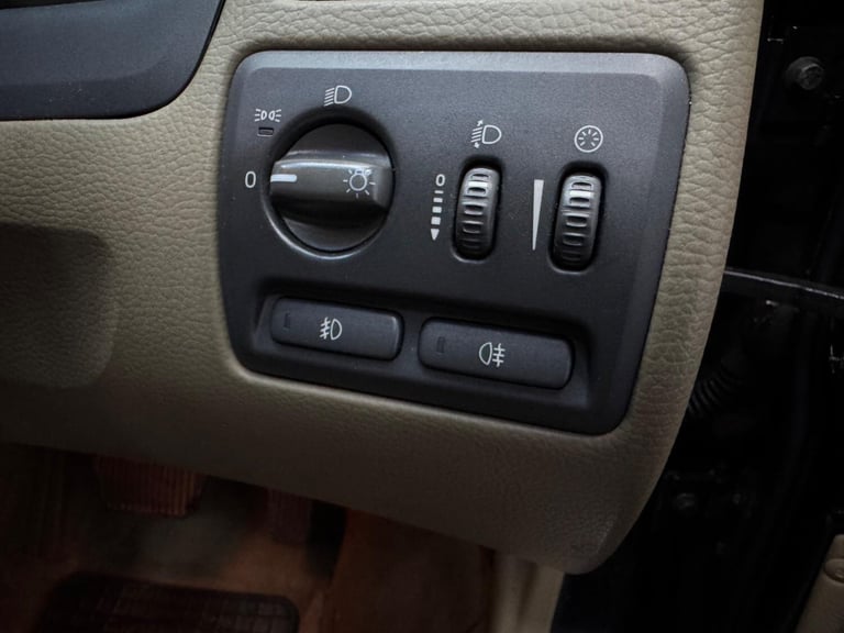 2002 Volvo S60 2.0T S 4dr SALOON Petrol Automatic