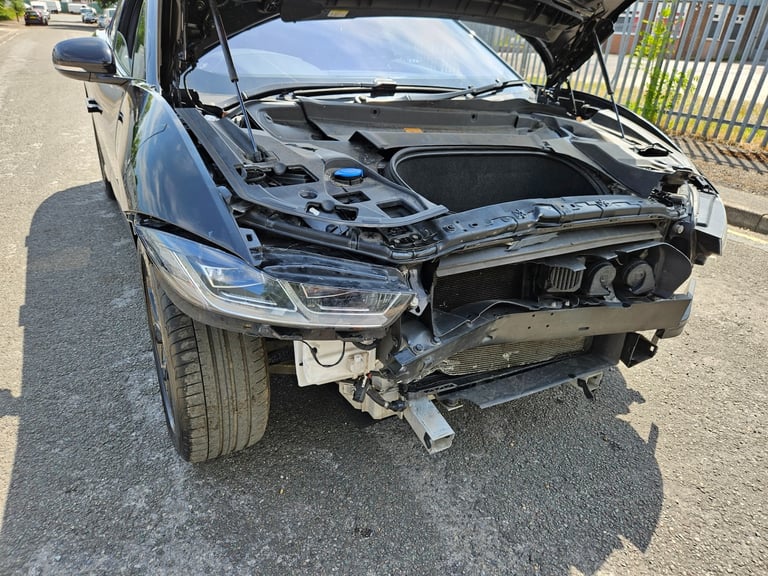 2021 71 Jaguar I-PACE 294kW EV400 Black 90kWh Auto 11kW Charger Damaged Salvage