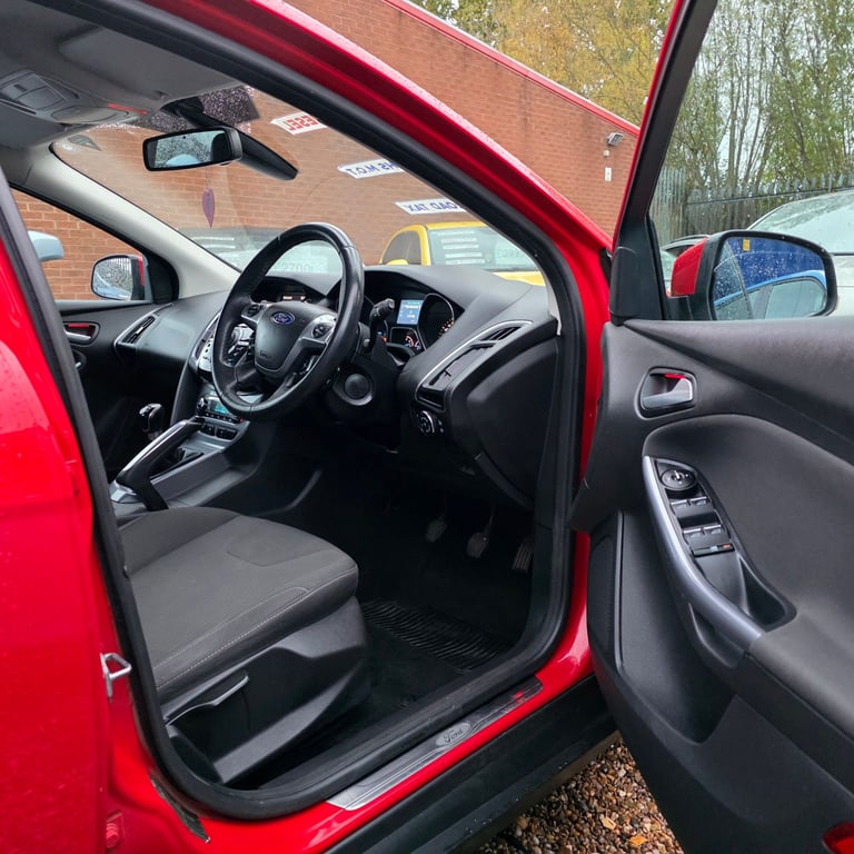 FORD FOCUS MK3 TITANIUM MODEL 1.6 DIESEL 115 BHP YEAR 2012 12 MONTHS MOT £20 ROAD TAX PER YEAR!!!