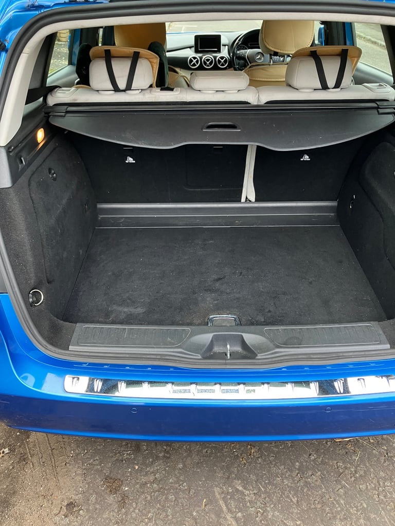 Mercedes-Benz, B CLASS, MPV, 2014, Semi-Auto, 1461 (cc), 5 doors