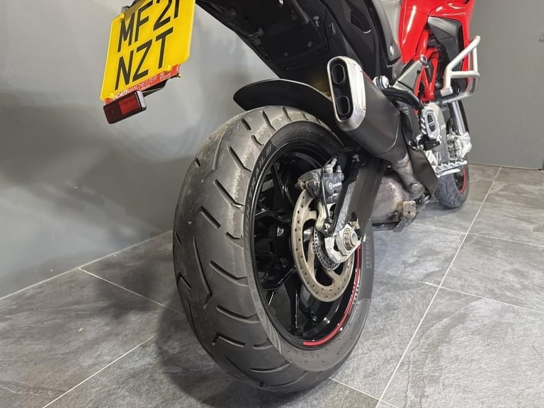 2021 DUCATI MULTISTRADA 950 S ADVENTURE BIKE FITTED WITH TOP BOX