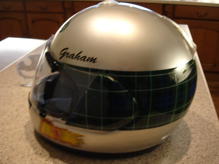 Arai Quantum crash helmet