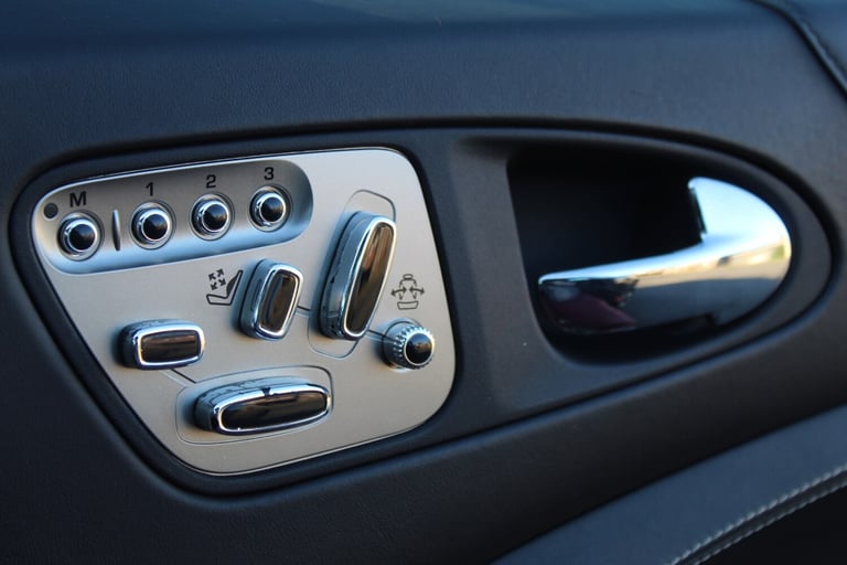 SuperCharged, Low miles, 2 Keys 