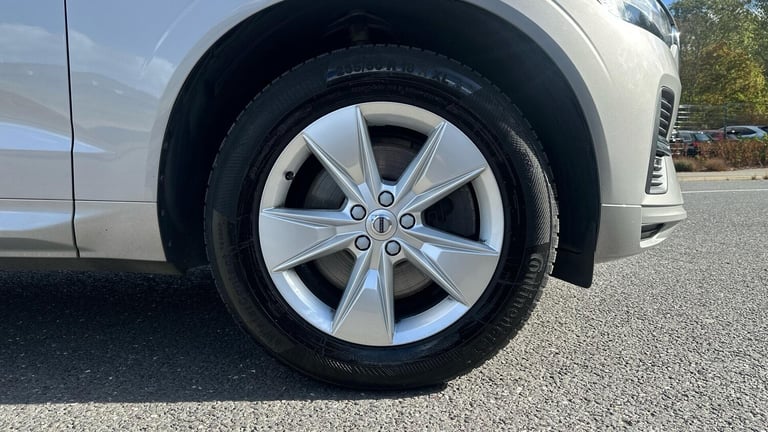 2021 Volvo XC60 2.0 B4D Momentum 5dr AWD Geartronic ESTATE DIESEL Automatic