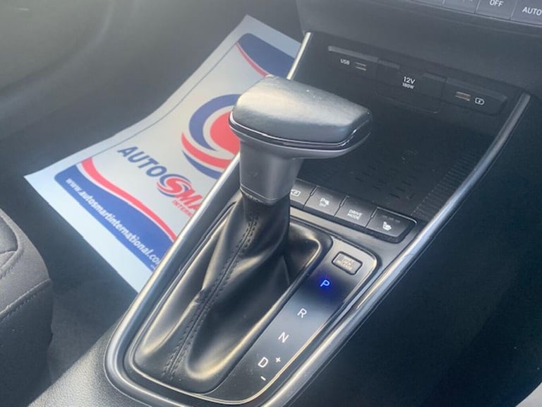 2022 Hyundai BAYON 1.0 TGDi 48V MHEV Premium 5dr DCT HATCHBACK Petrol/Electric Hybrid Automatic