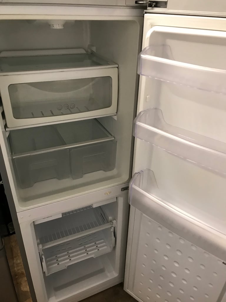 BEKO FRIDGE FREEZER IN EXCELLENT CONDITION £140