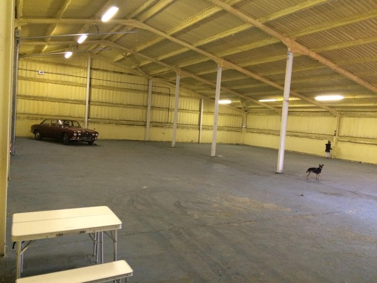 CLASSIC CAR STORAGE - INDOOR JUST £150 PM - HAMPSHIRE - TRANSPORT AVAILABLE