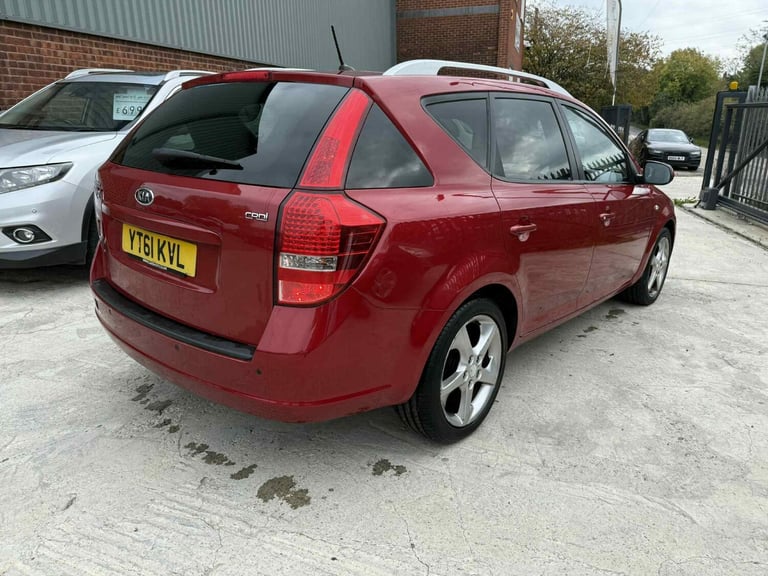 2011 Kia Ceed 1.6 CRDi 3 5dr Auto HPI CLEAR TIMING BELT DONE AT 101K MILES, 2 OWNERS ESTATE Diese...