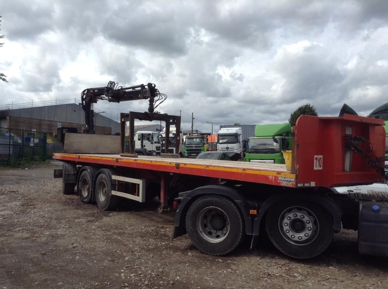image for MULDOON TRI AXLE FLAT RAILER