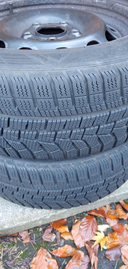 BMW winter tyers and wheels 195 55 R16 hankook goodyear