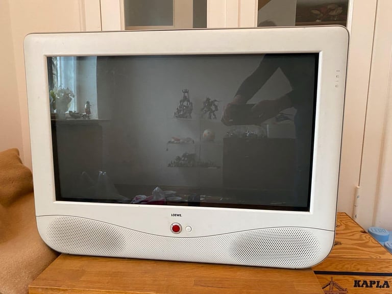 Loewe Mimo 32 CRT TV available..