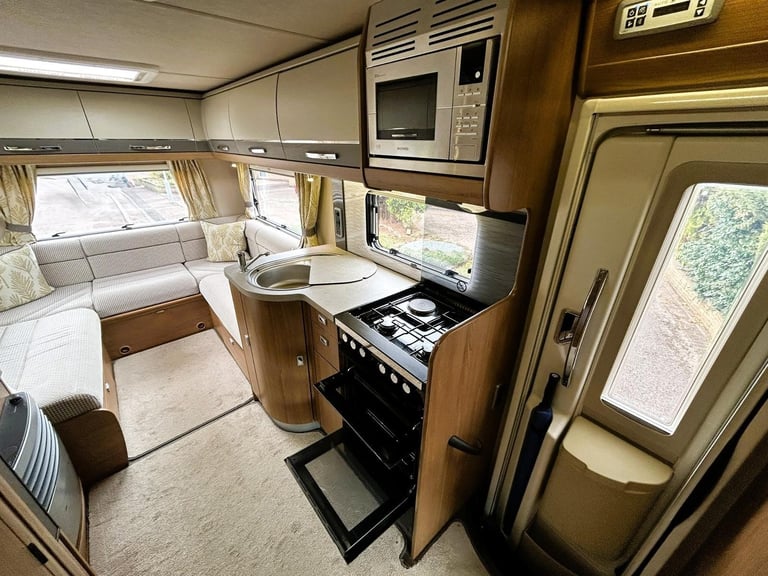 2017 AUTOTRAIL APACHE 634 2 BERTH U-SHAPE LOUNGE Motorhome for Sale