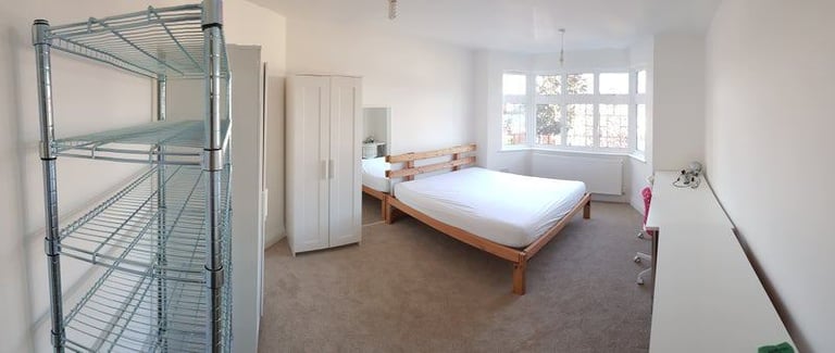 XXL large fully furnished double room to rent 5 min walk from the Preston Road tube station