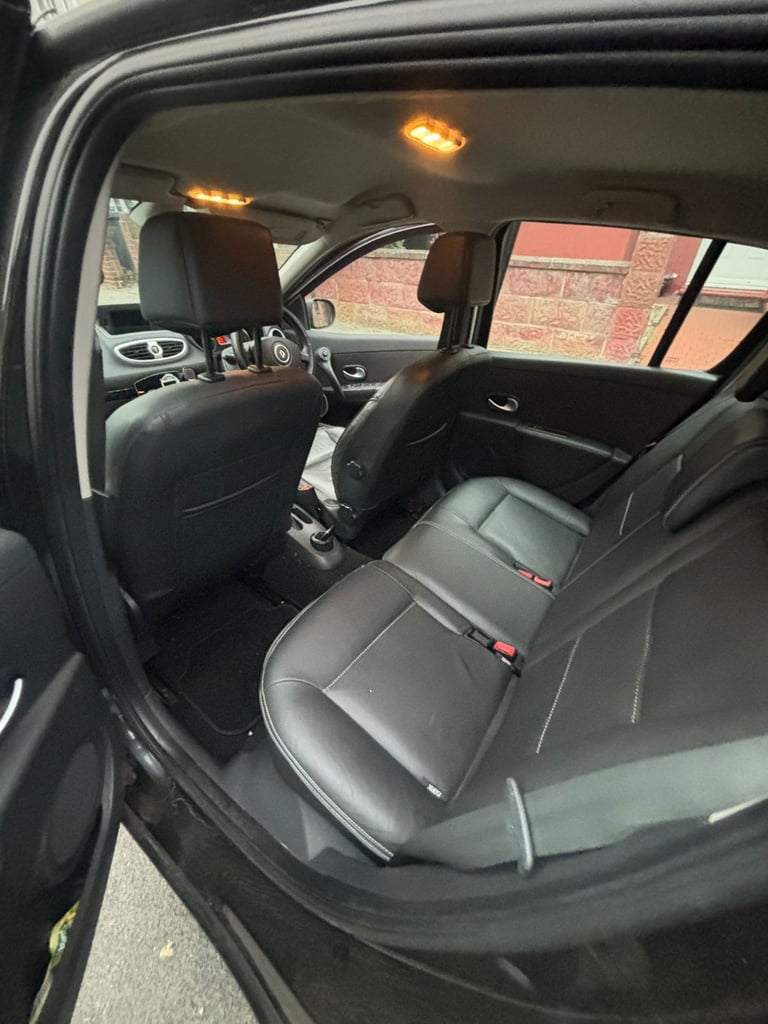 Renault, CLIO, Hatchback, 2010, Other, 1598 (cc), 5 doors