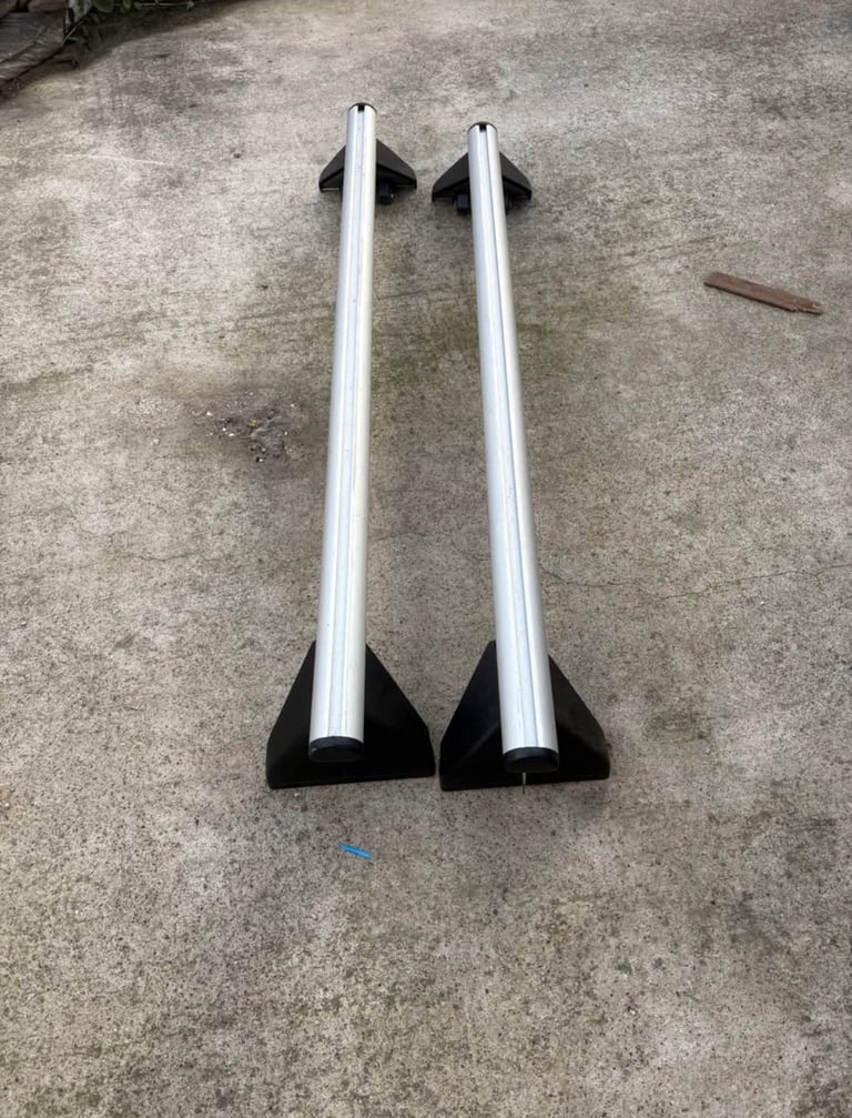 image for Vauxhall roof bars with keys 