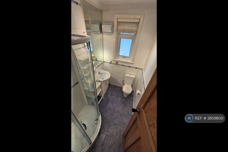 2 bedroom flat in Stevenson Grove, Edinburgh, EH11 (2 bed) (#2659800)