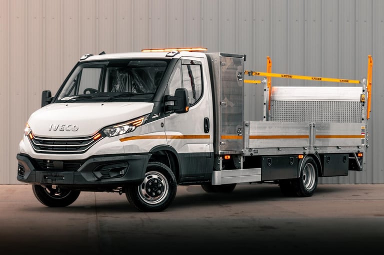 2025 IVECO DAILY 5.2T TRAFFIC MANAGEMENT 180BHP AUTO 3.0DIESEL TOP OF RANGE