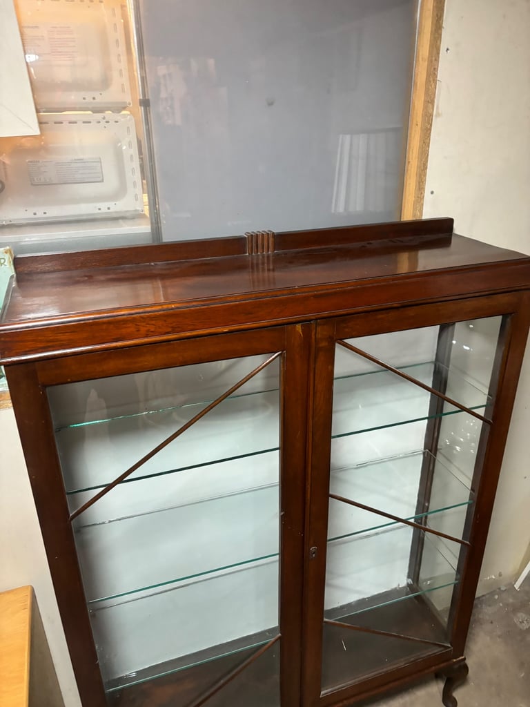Vintage display cabinet / cocktail cabinet 