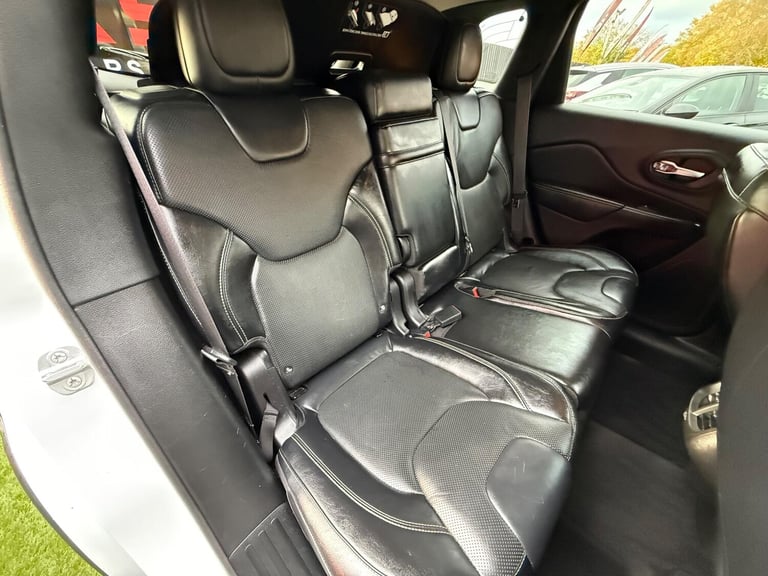 2014 Jeep Cherokee 2.0 CRD [170] Limited 5dr Auto ESTATE DIESEL Automatic