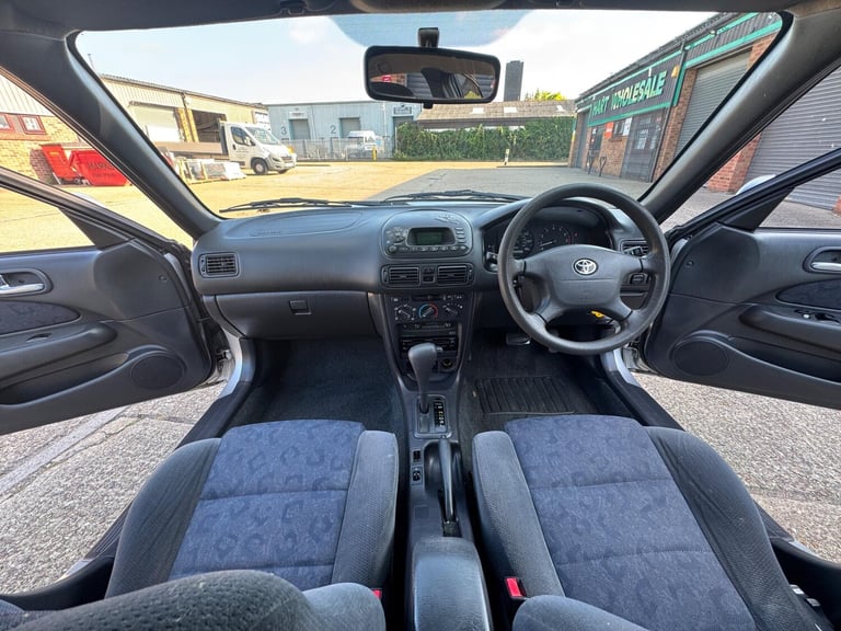 2001 Toyota Corolla 1.6 GS 5dr HATCHBACK Petrol Automatic