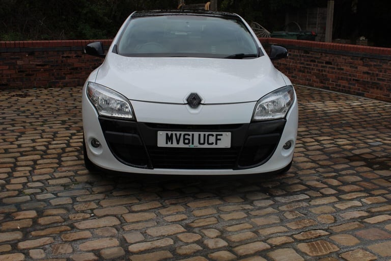 2011 Renault Megane 1.6 16V I-Music Euro 5 3dr COUPE Petrol Manual
