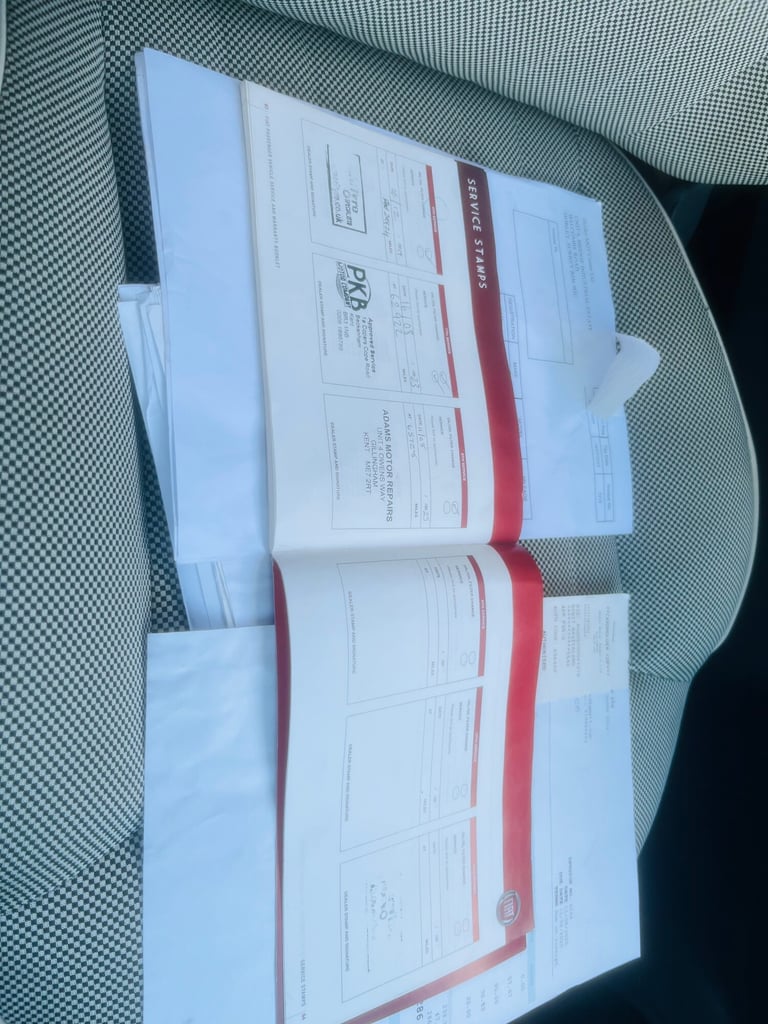 2011 Fiat 500 0.9 TwinAir Lounge 3dr HATCHBACK Petrol Manual