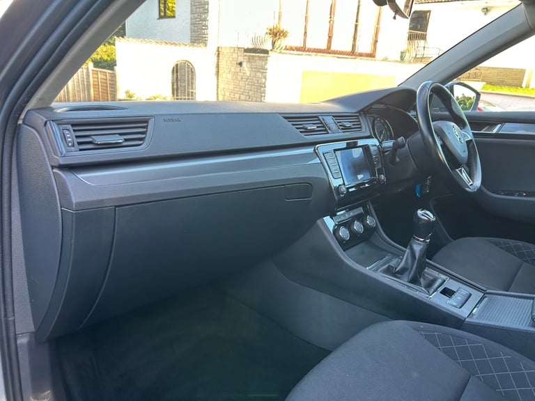 2017 Skoda Superb 1.4 TSI S 5dr ESTATE Petrol Manual