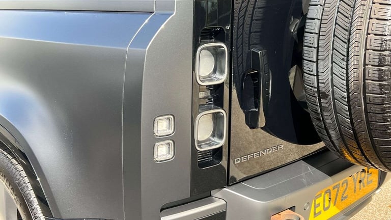 2023 Land Rover Defender 5.0 P525 V8 Carpathian Edition 90 3dr Auto ESTATE PETROL Automatic