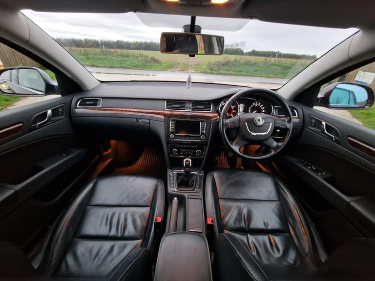 2012 Skoda Superb 1.8 TSI Elegance 4WD Euro 5 5dr ESTATE Petrol Manual