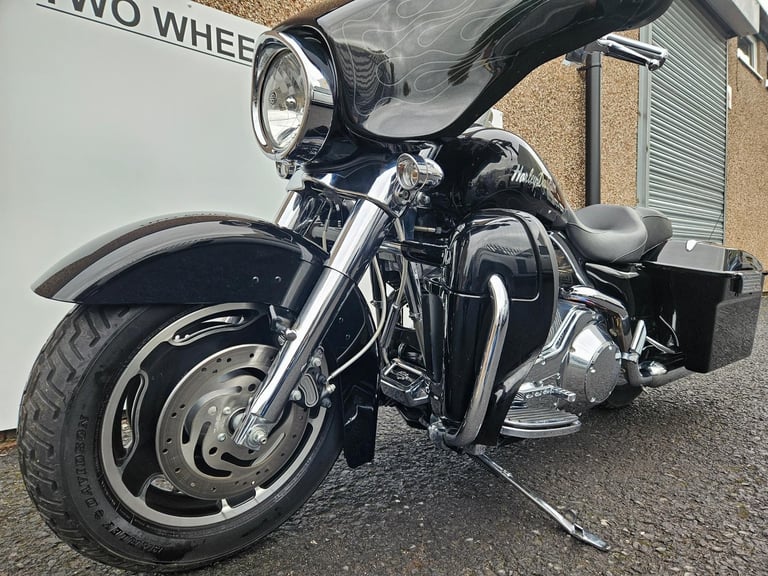 Harley-Davidson FLHX 1450 street glide. Spotless 
