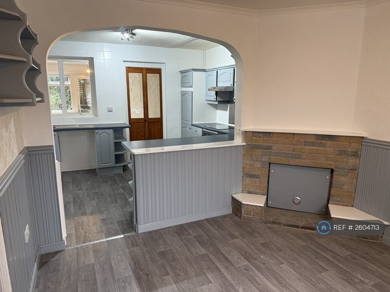 3 bedroom house in Nixon Avenue, Ramsgate, CT12 (3 bed) (#2604713)