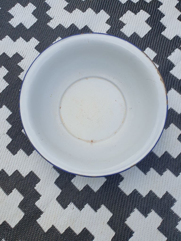 image for Vintage french enamel wash basin 