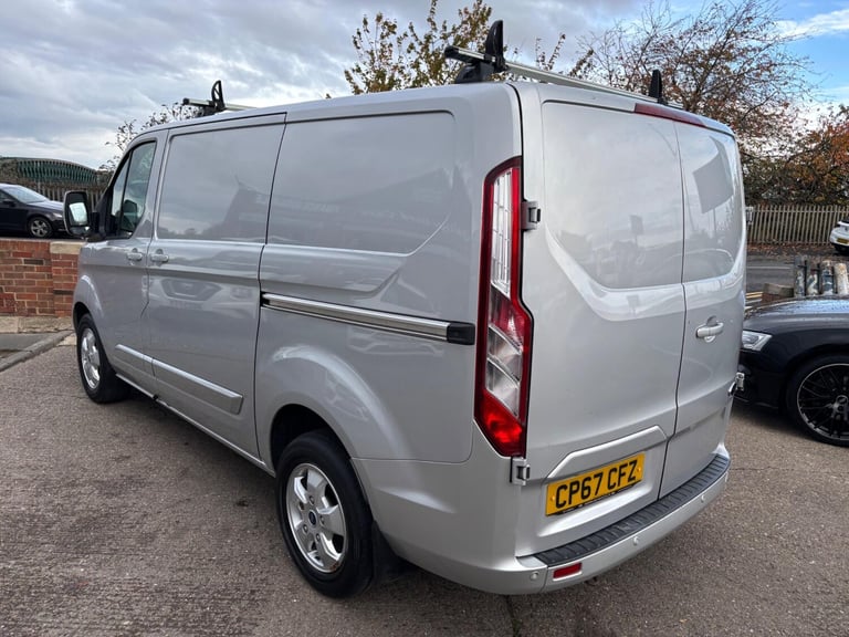 2017 Ford Transit Custom 2.0 TDCi 130ps Low Roof Limited Van PANEL VAN DIESEL Manual