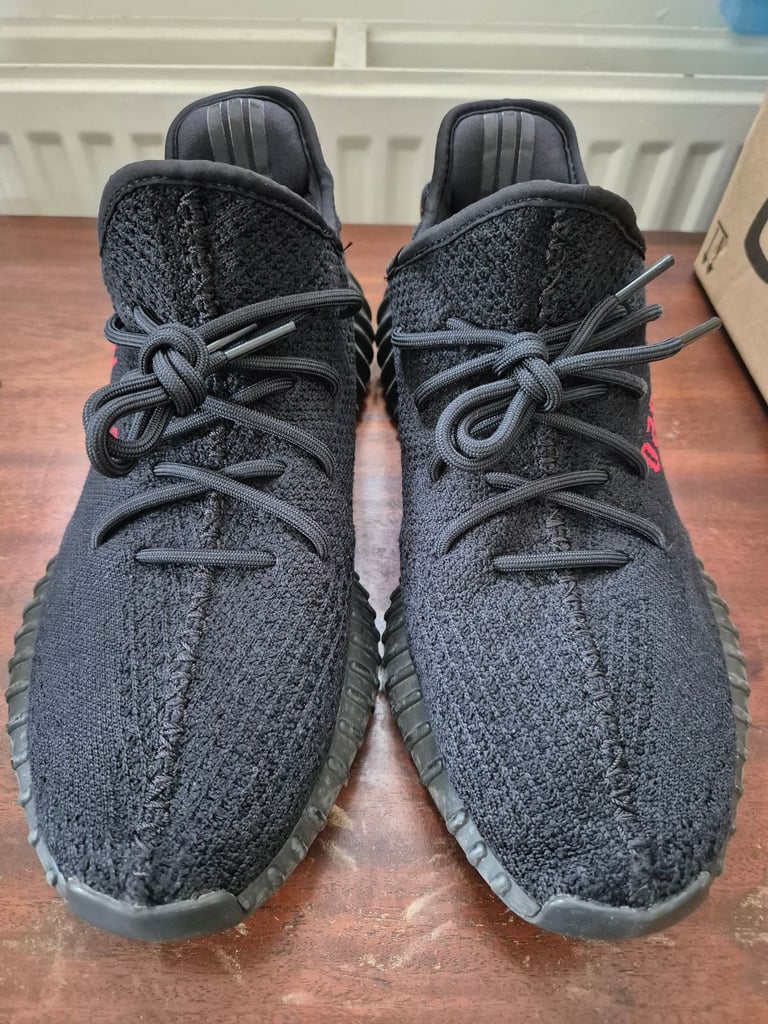 image for Yeezy 350 v2 BRED used - Mens UK 11