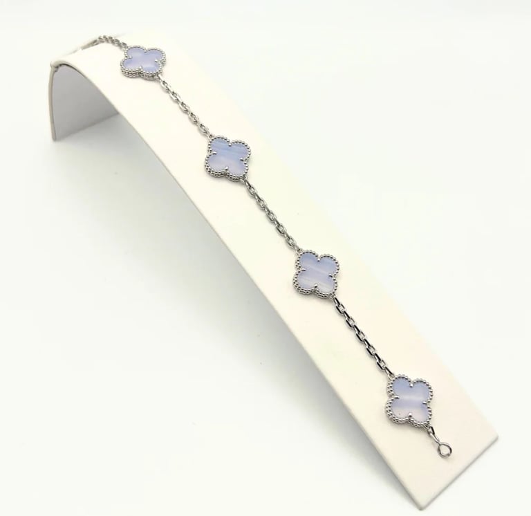 Van Cleef & Arpels White Gold Chalcedony Vintage Alhambra 5 Motif Bracelet