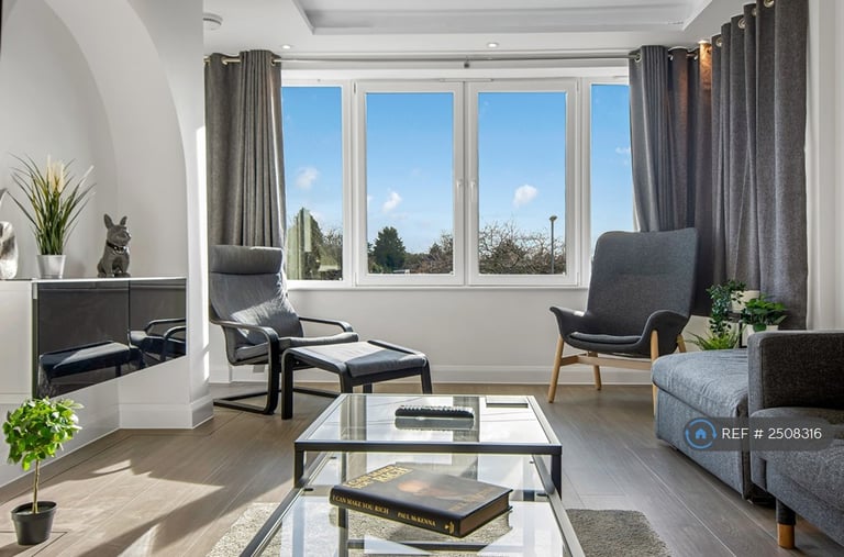 1 bedroom in Kettering, Kettering, NN15 (#2508316)