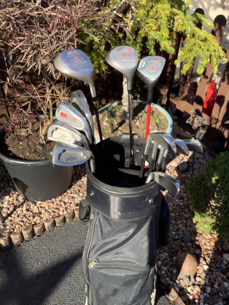 Set of John Letters graphite golf clubs, in a lovely Donnay golf bag. 