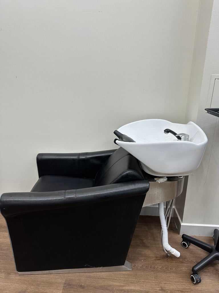 for sale second hand shampoo station