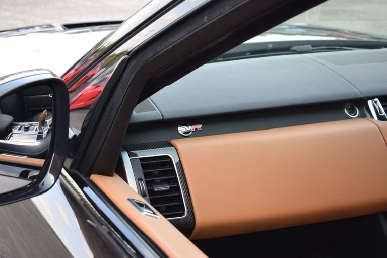 2021 62 LAND ROVER RANGE ROVER SPORT 5.0 P575 V8 SVR CARBON EDITION SUV 5DR PETR