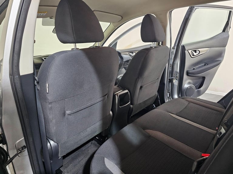 2018 Nissan Qashqai 1.2 DIG-T Acenta XTRON Euro 6 (s/s) 5dr HATCHBACK Petrol Automatic