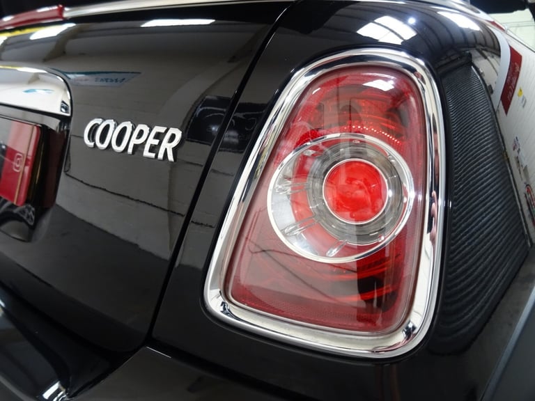 Mini Convertible 1.6 Cooper 2dr Automatic **LOW MILEAGE*ONLY 26000 MILES**