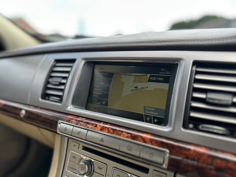 JAGUAR XF 3.0d V6 Premium Luxury